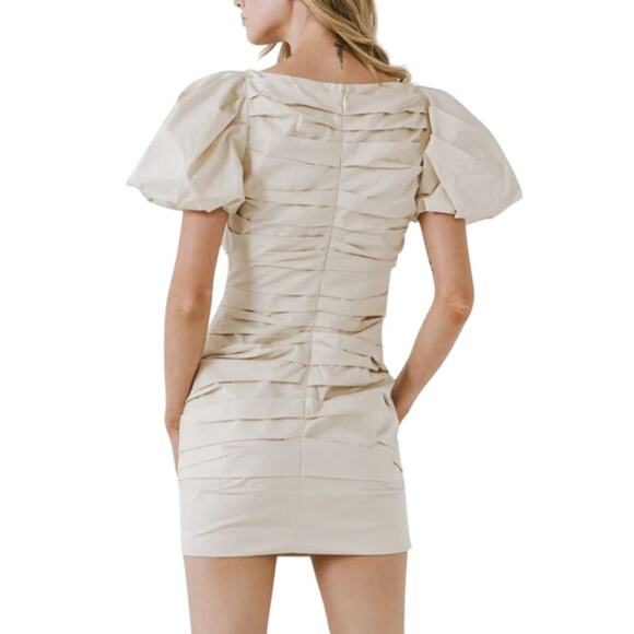 ENDLESS ROSE NEW $100 Cream Ruched Short Puff‎ Sleeve Mini Dress Small - Picture 2 of 5
